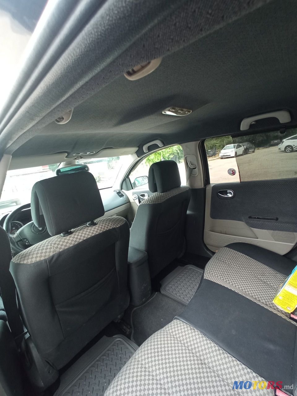 2004' Renault Megane photo #1