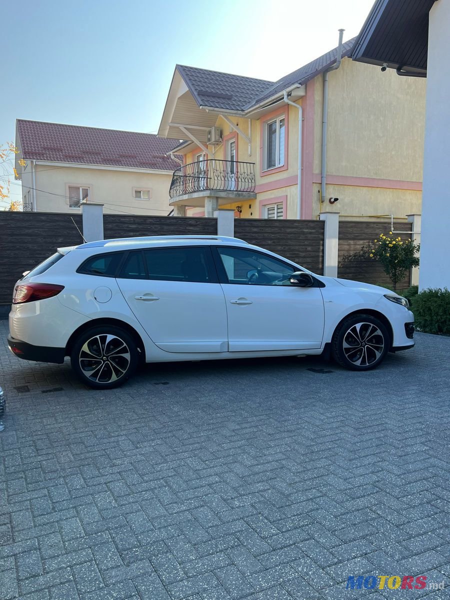 2015' Renault Megane photo #4