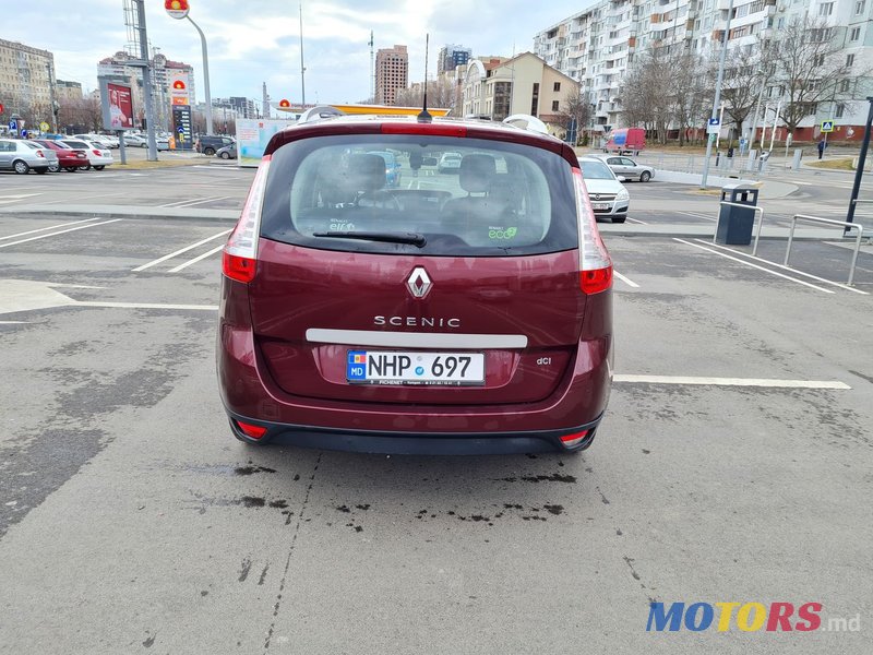 2014' Renault Grand Scenic photo #2