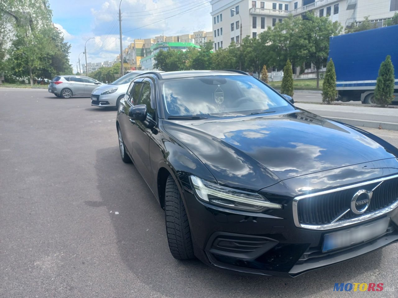 2018' Volvo V60 photo #2