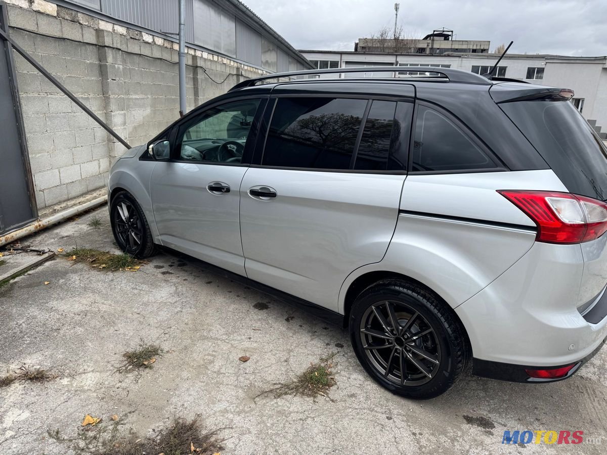 2017' Ford Grand C-MAX photo #4