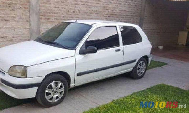 1998' Renault Clio photo #1