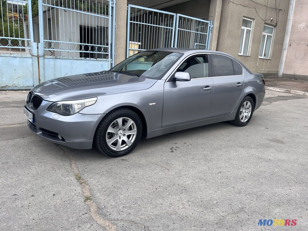 2004' BMW 5 Series photo #2