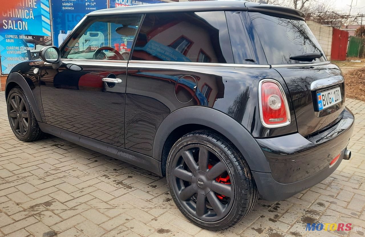 2010' MINI Cooper photo #3
