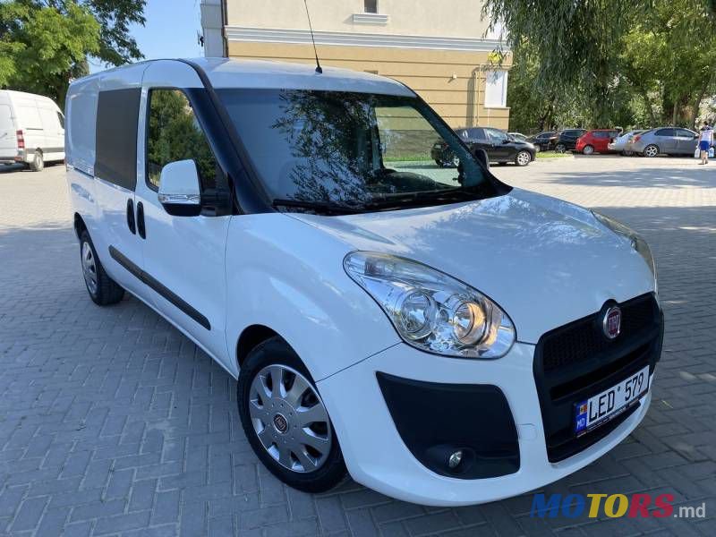 2010' Fiat Doblo photo #1