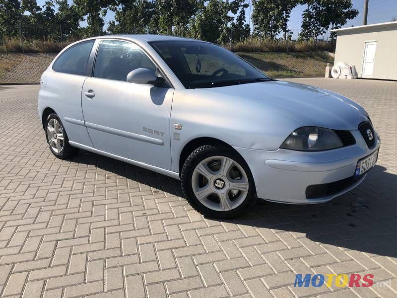 2004' SEAT Ibiza photo #1