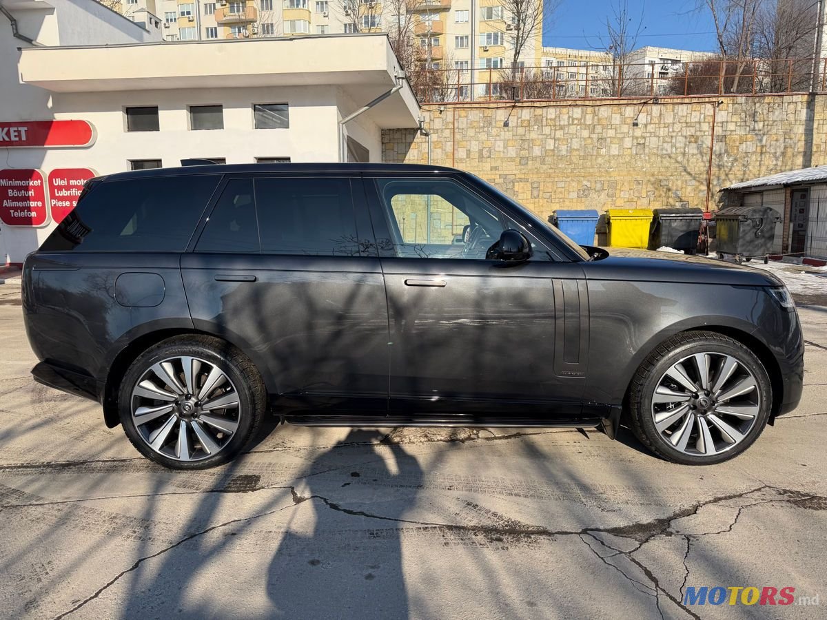 2023' Land Rover Range Rover photo #5