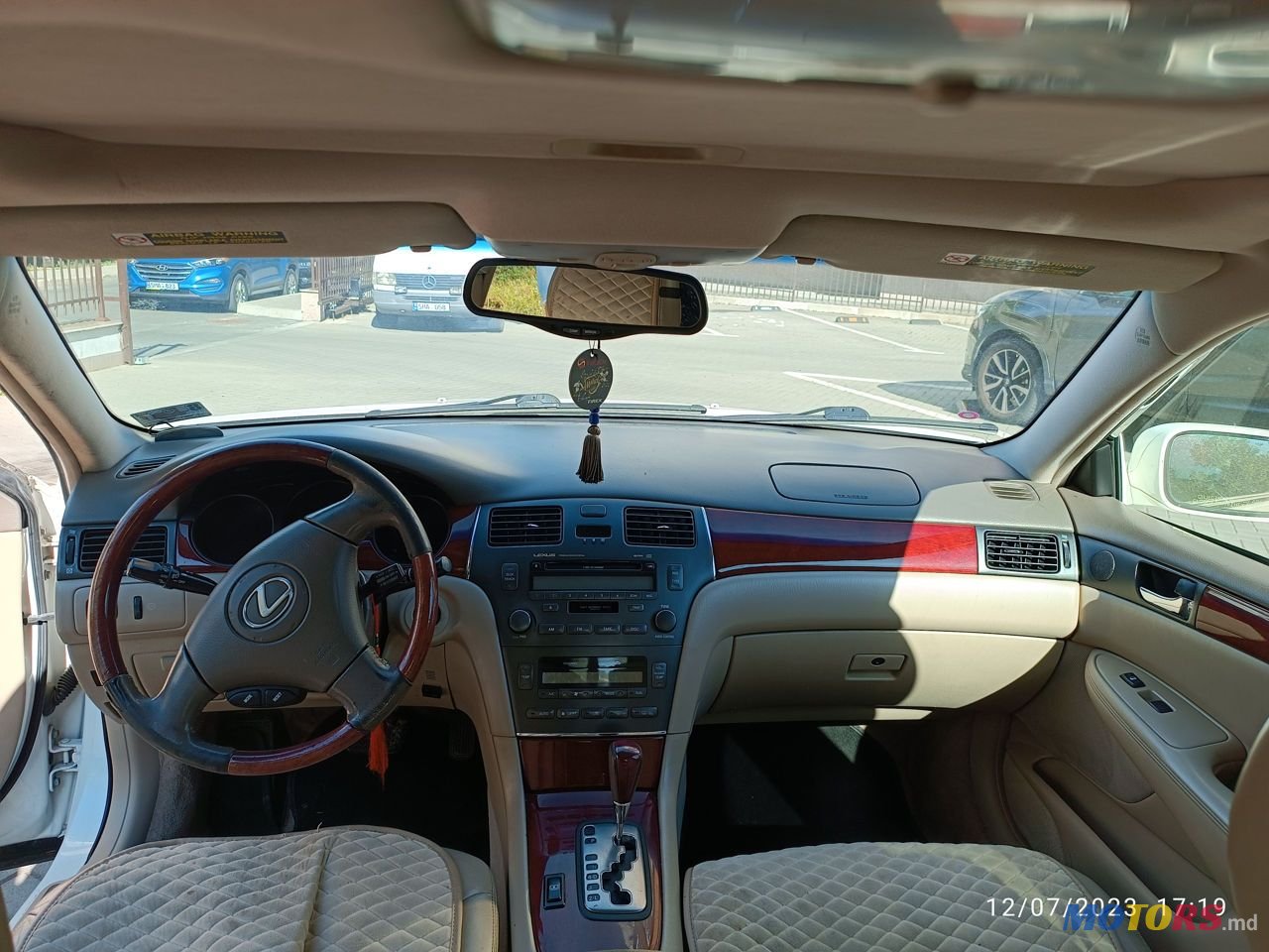 2002' Lexus Es Series photo #6