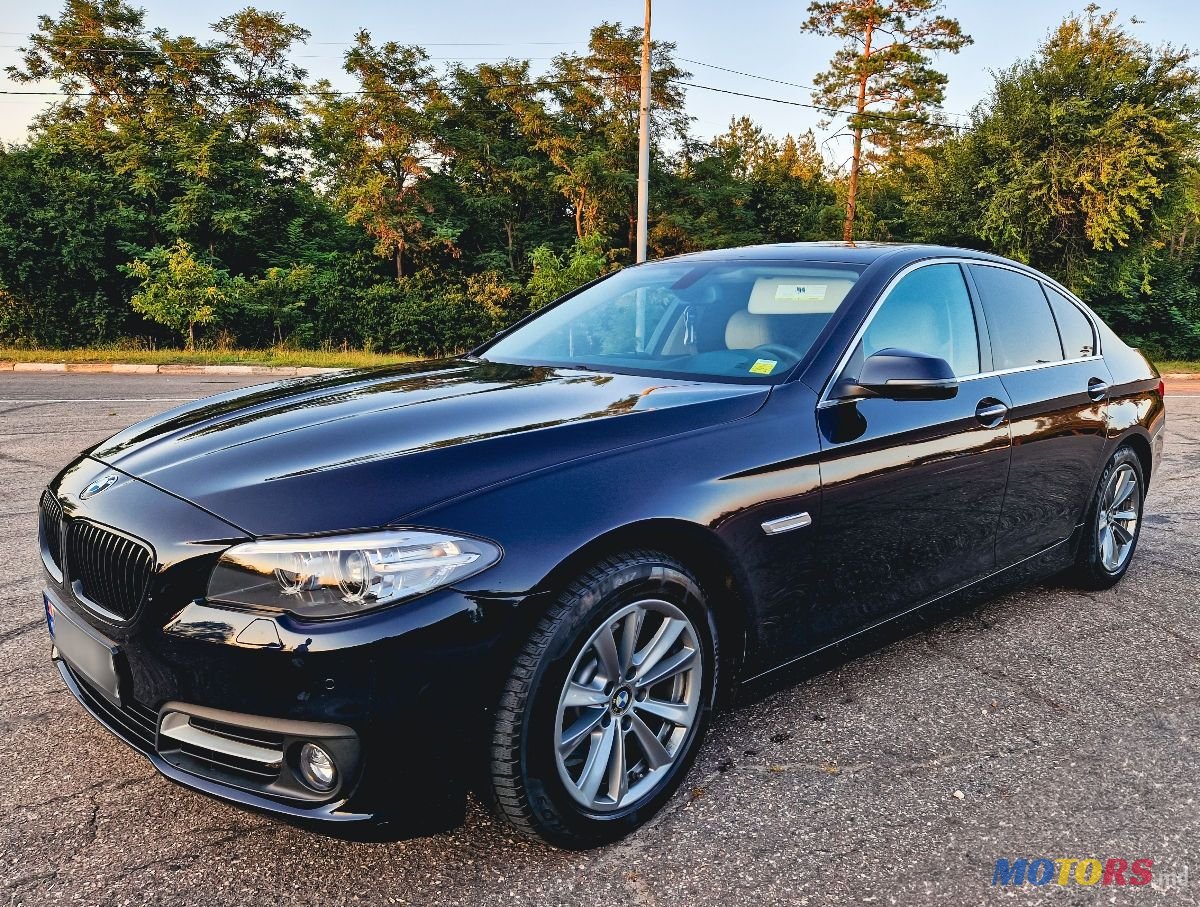 2016' BMW 5 Series photo #3