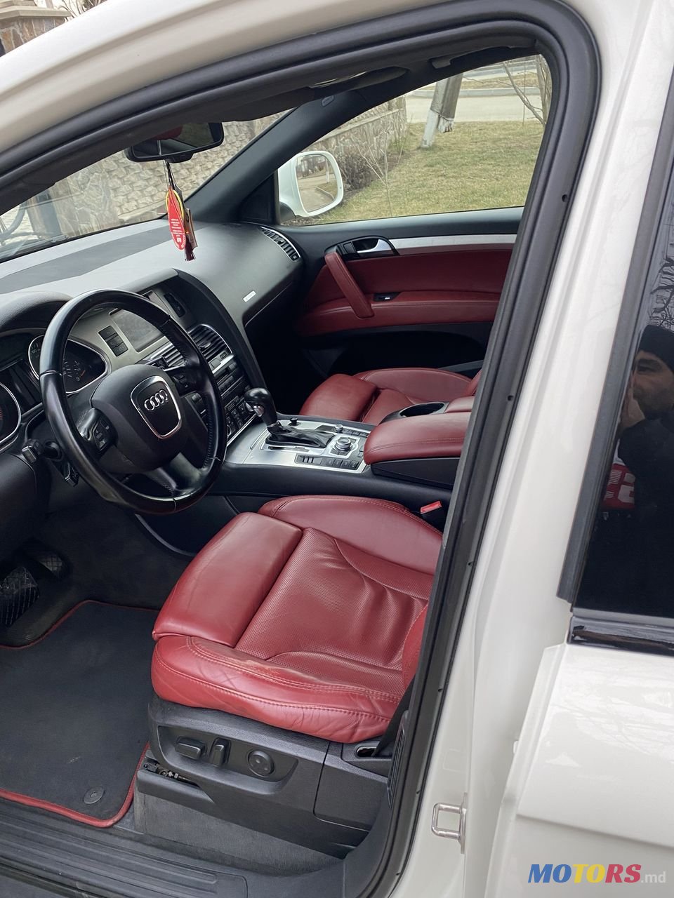2007' Audi Q7 photo #5