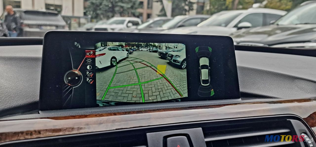 2015' BMW 3 Series Gran Turismo photo #5