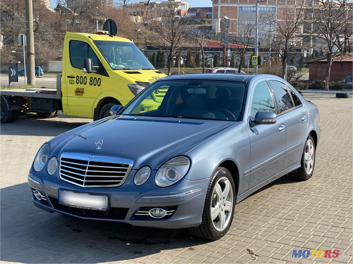 2007' Mercedes-Benz E-Class photo #2