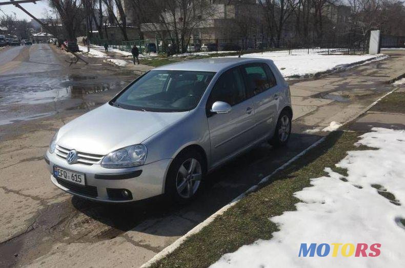 2009' Volkswagen Golf photo #1