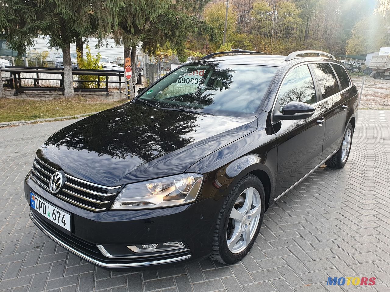 2013' Volkswagen Passat photo #1