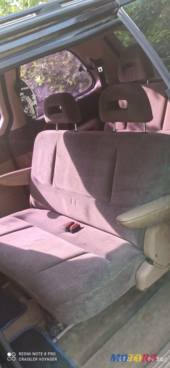 1998' Chrysler Voyager photo #4
