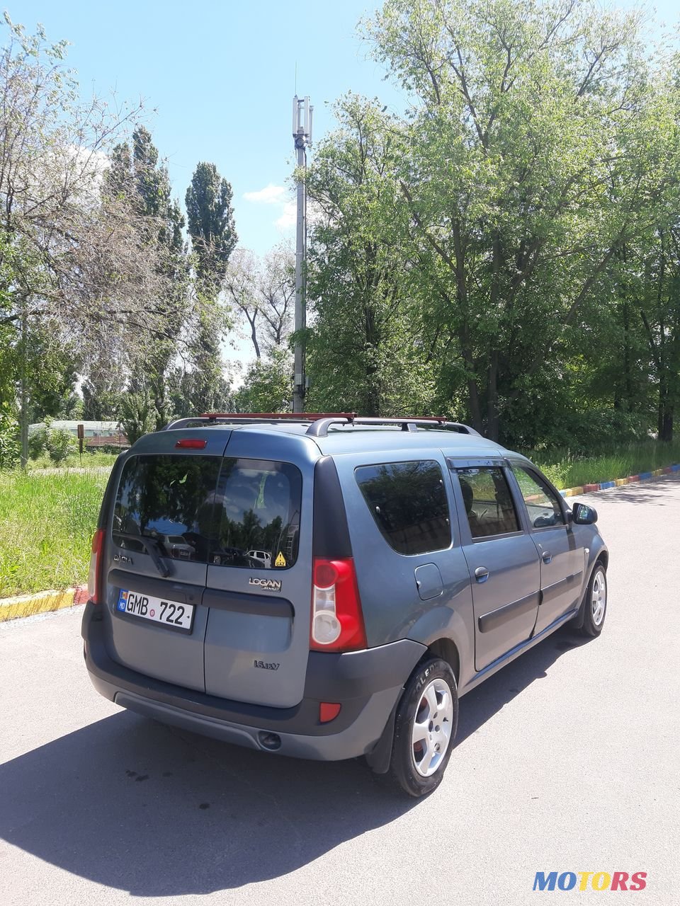 2007' Dacia Logan Mcv photo #2