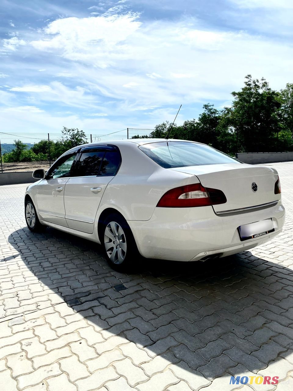 2009' Skoda Superb photo #3