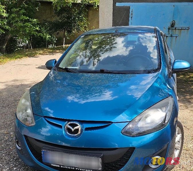 2012' Mazda 2 photo #1