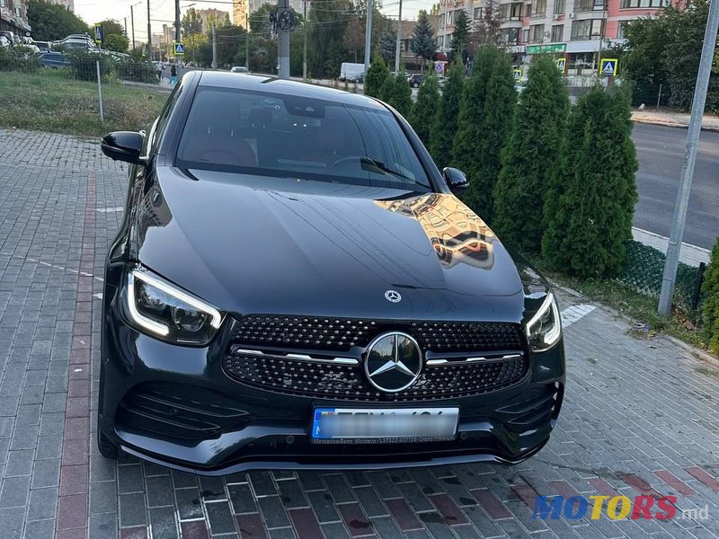 2021' Mercedes-Benz GLC photo #5