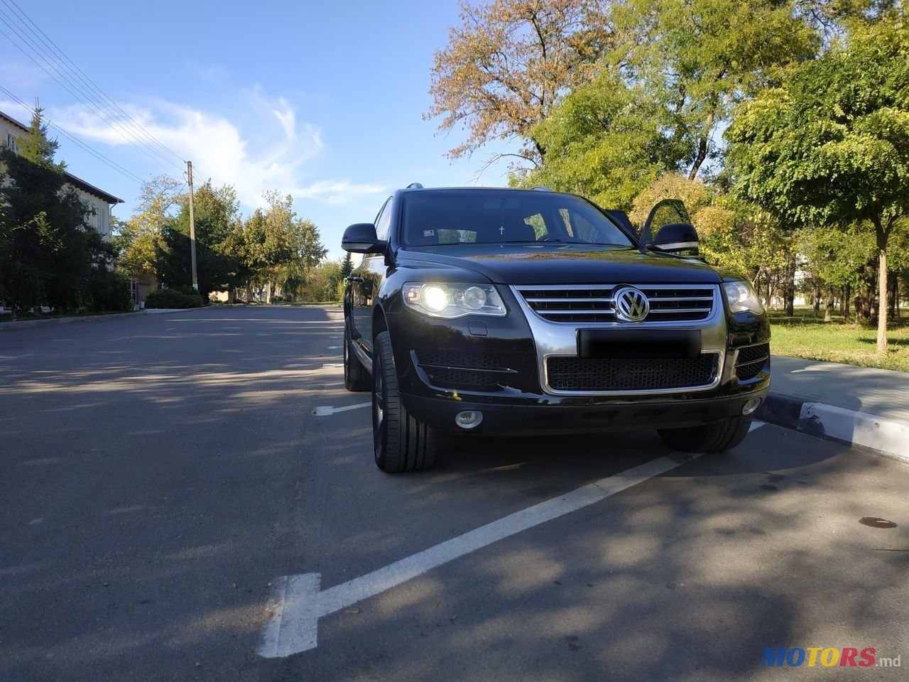 2007' Volkswagen Touareg photo #5