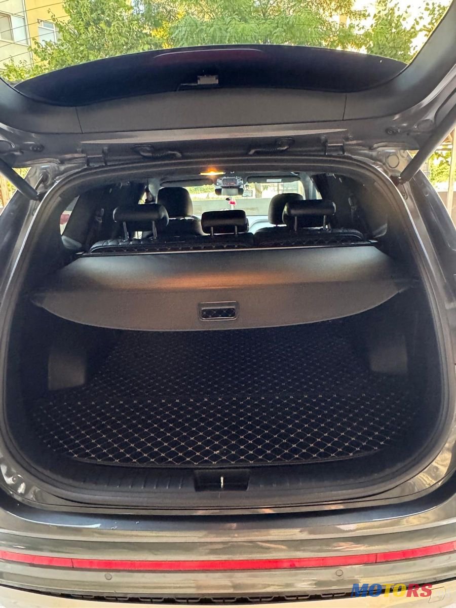 2021' Hyundai Santa Fe photo #4