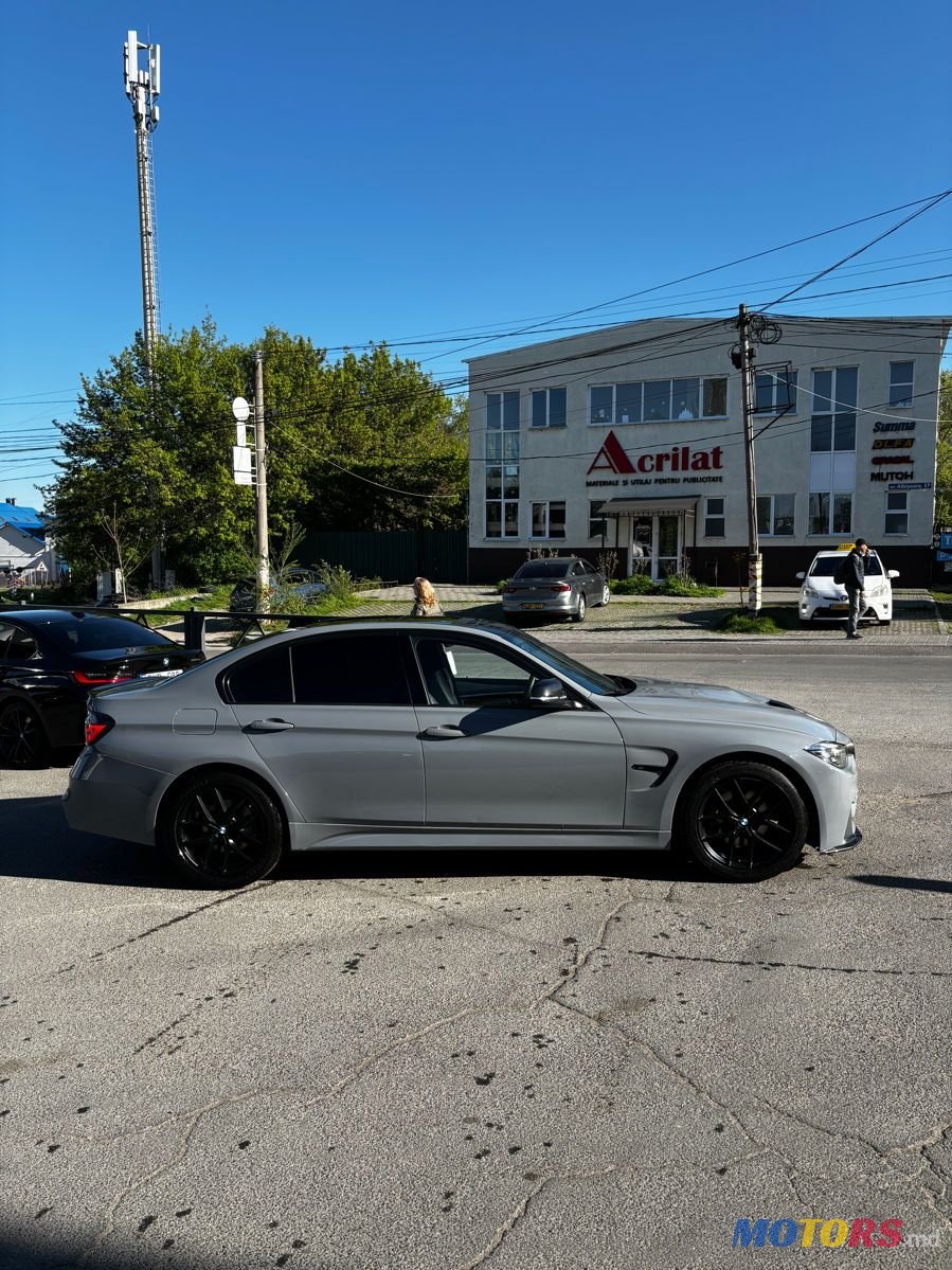 2016' BMW 3 Series photo #2