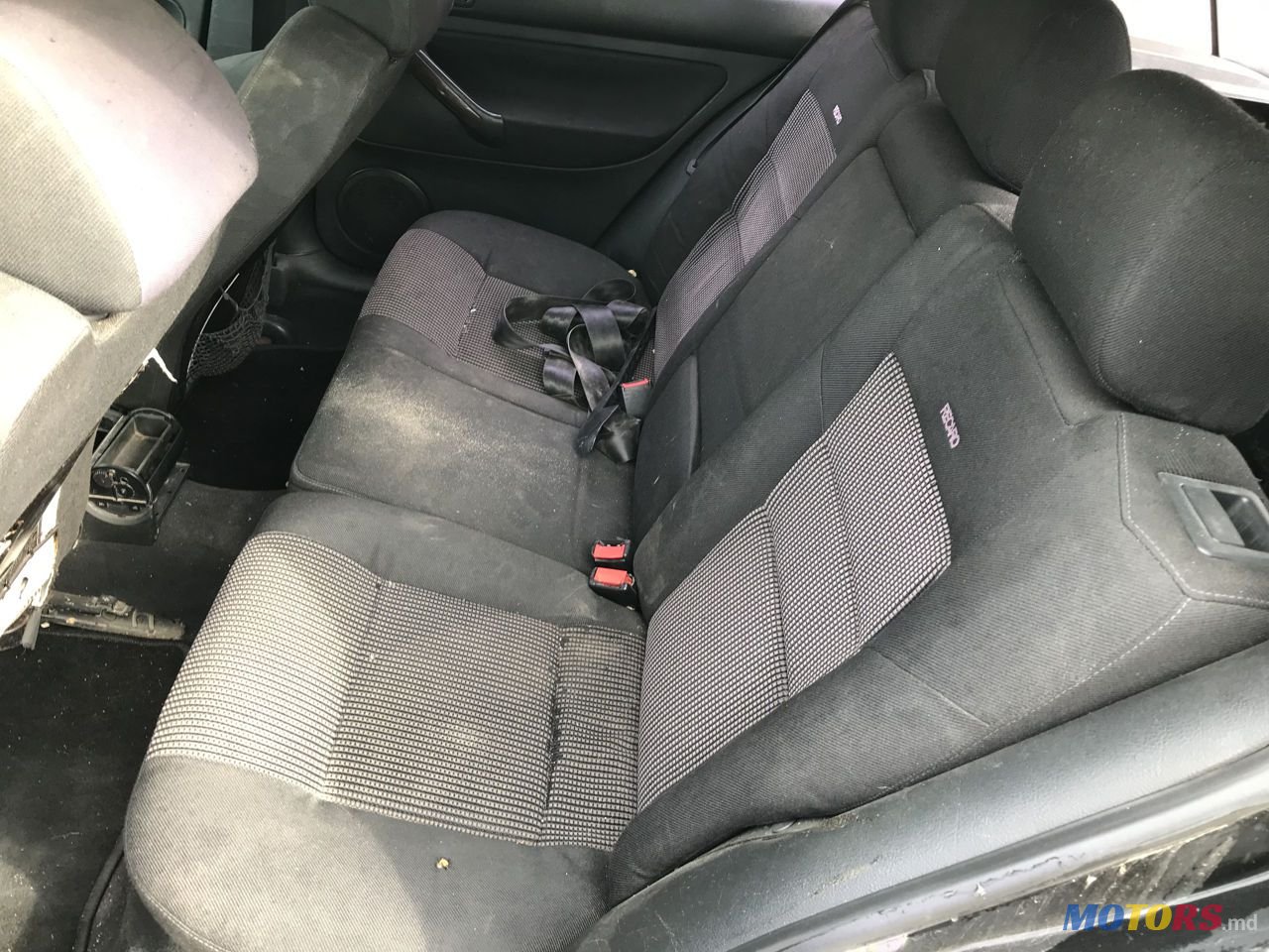 1999' Volkswagen Golf photo #5