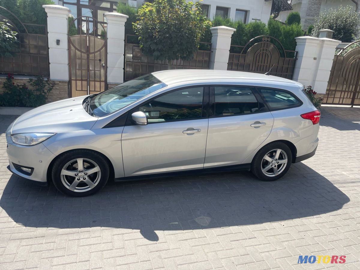 2017' Ford Focus photo #3