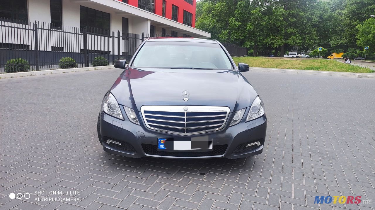 2010' Mercedes-Benz E Класс photo #4