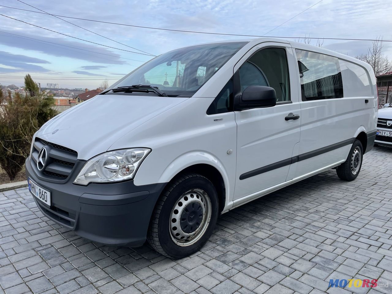 2012' Mercedes-Benz Vito photo #2