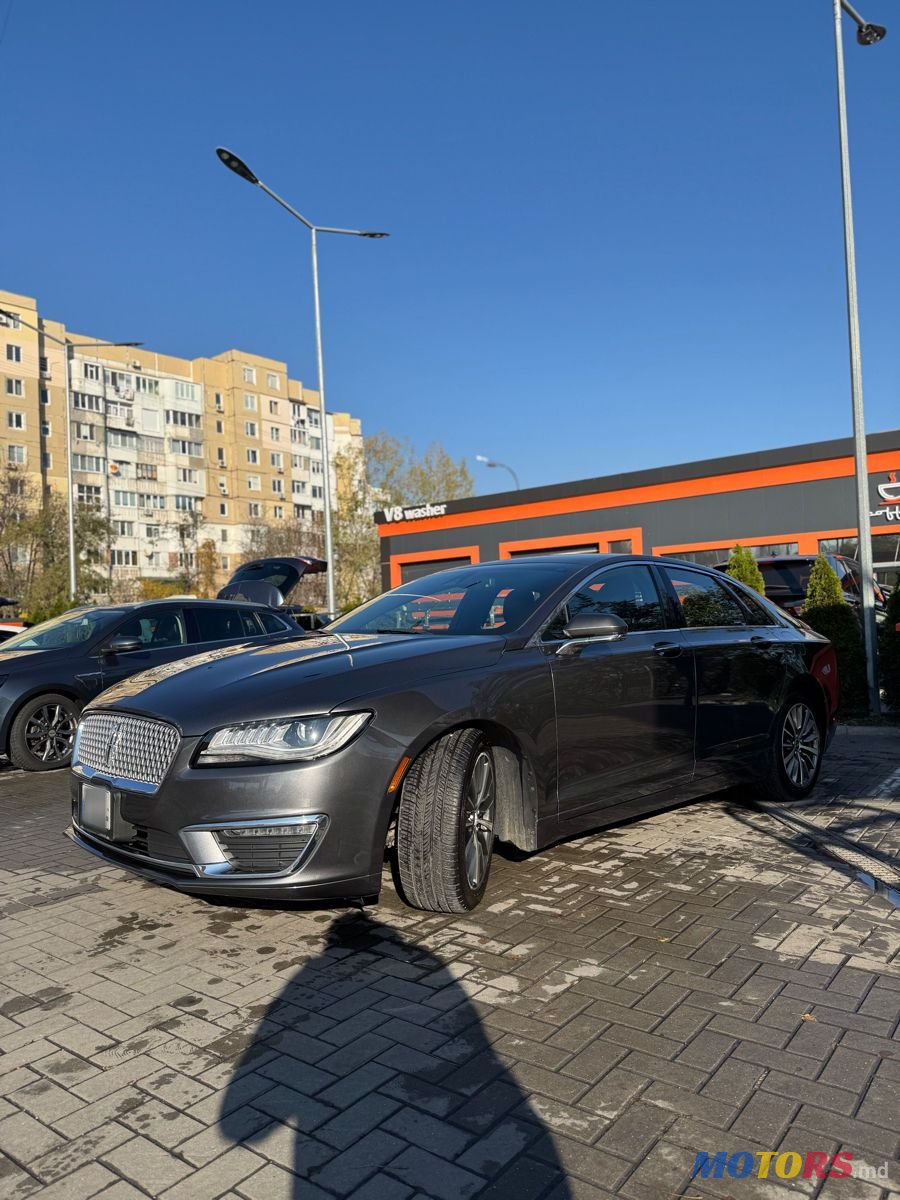 2019' Lincoln MKZ photo #2