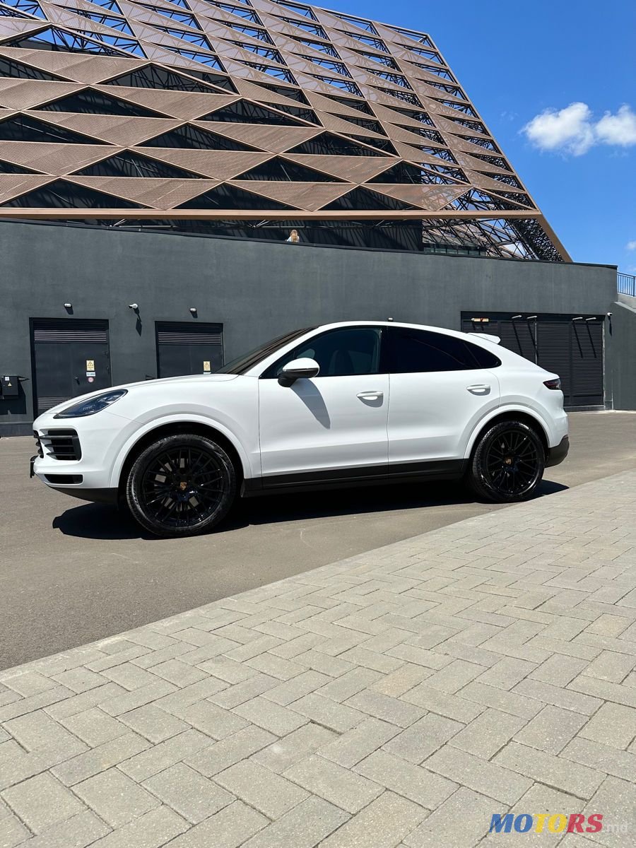 2021' Porsche Cayenne Coupe photo #1