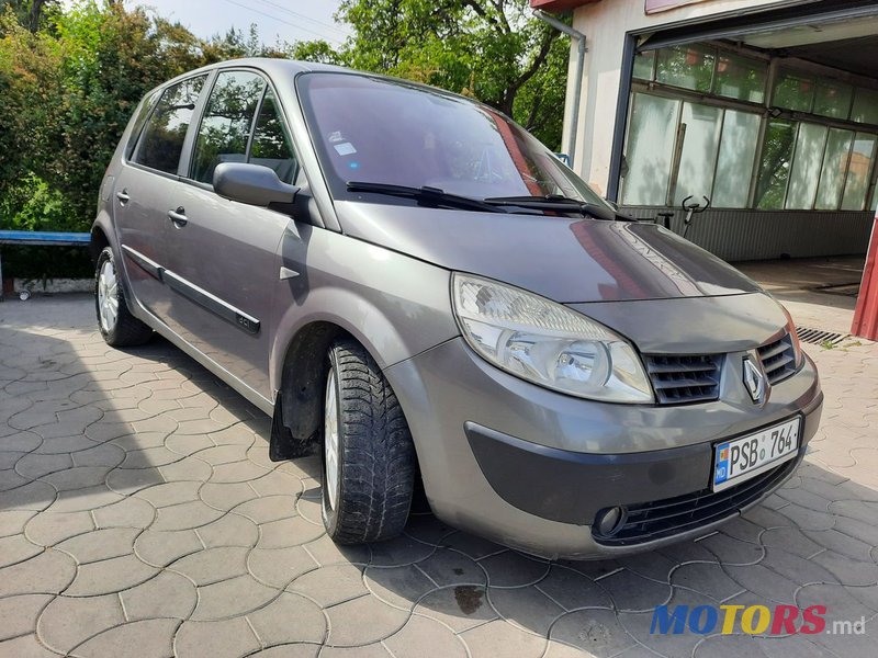 2005' Renault Scenic photo #1