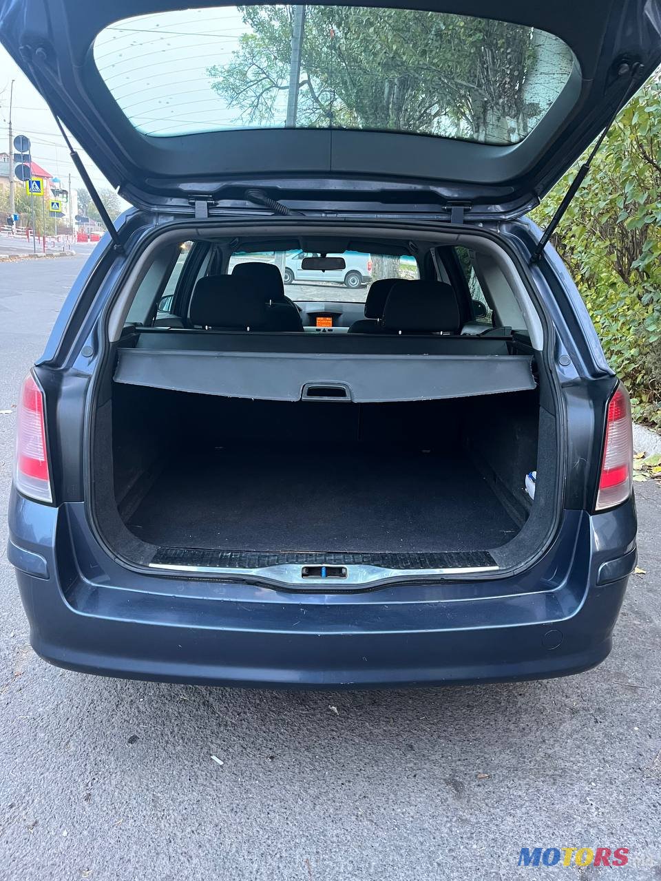 2007' Opel Astra H photo #6