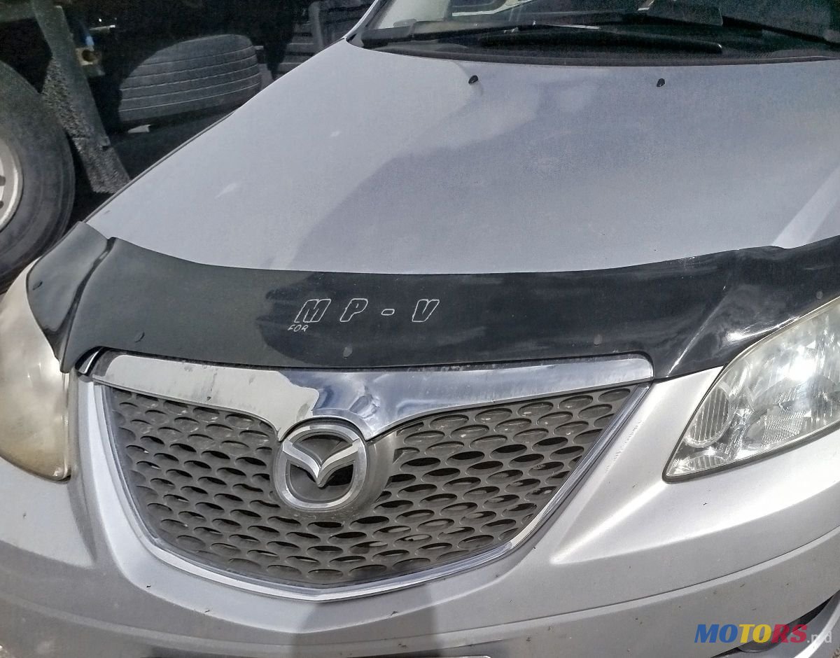 2004' Mazda MPV photo #3