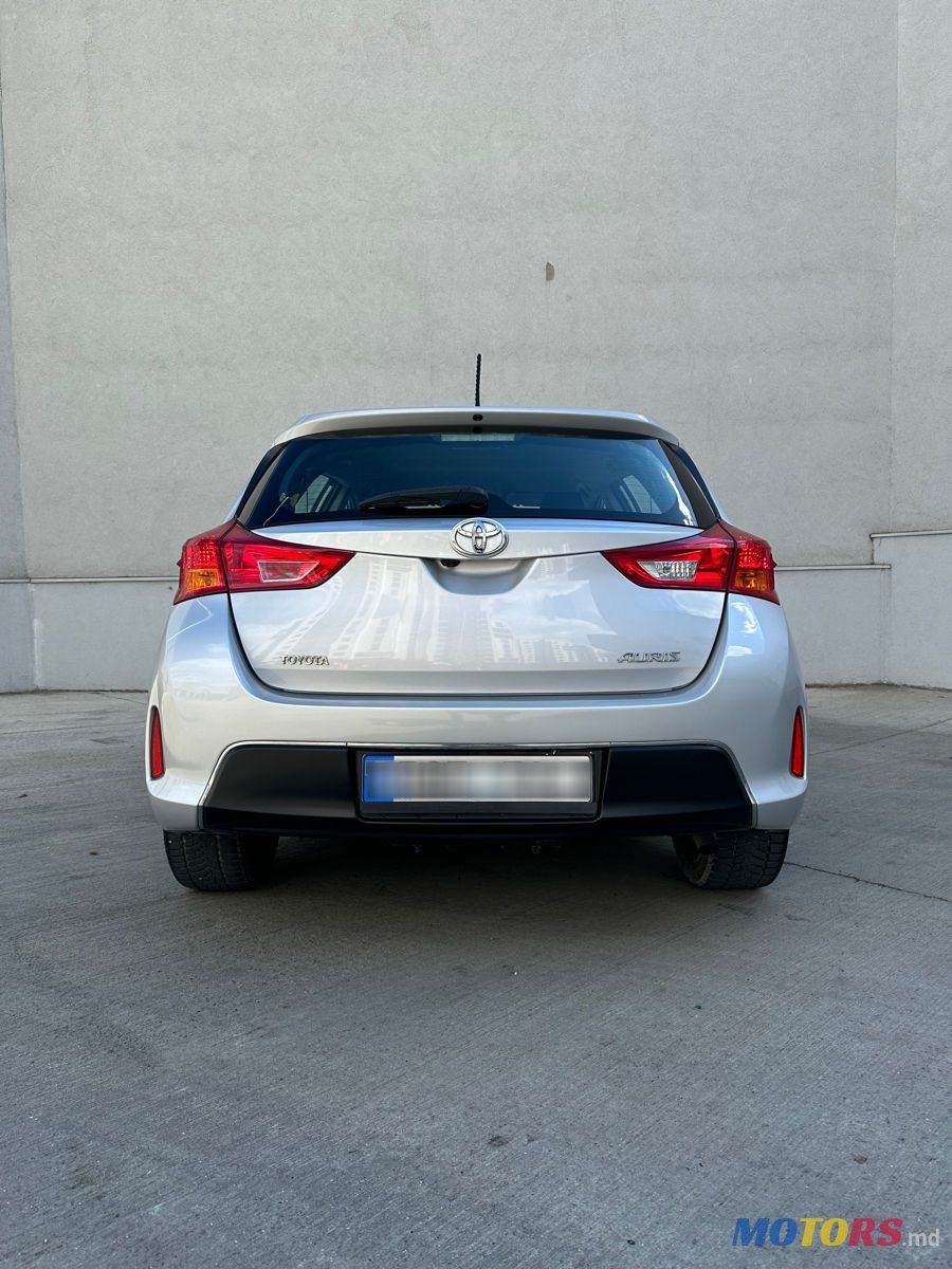 2014' Toyota Auris photo #4