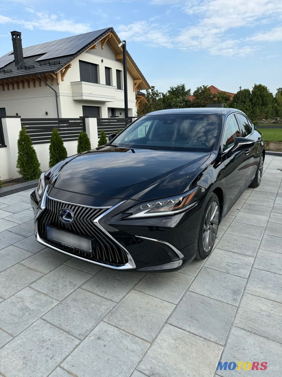 2021' Lexus Es Series photo #2