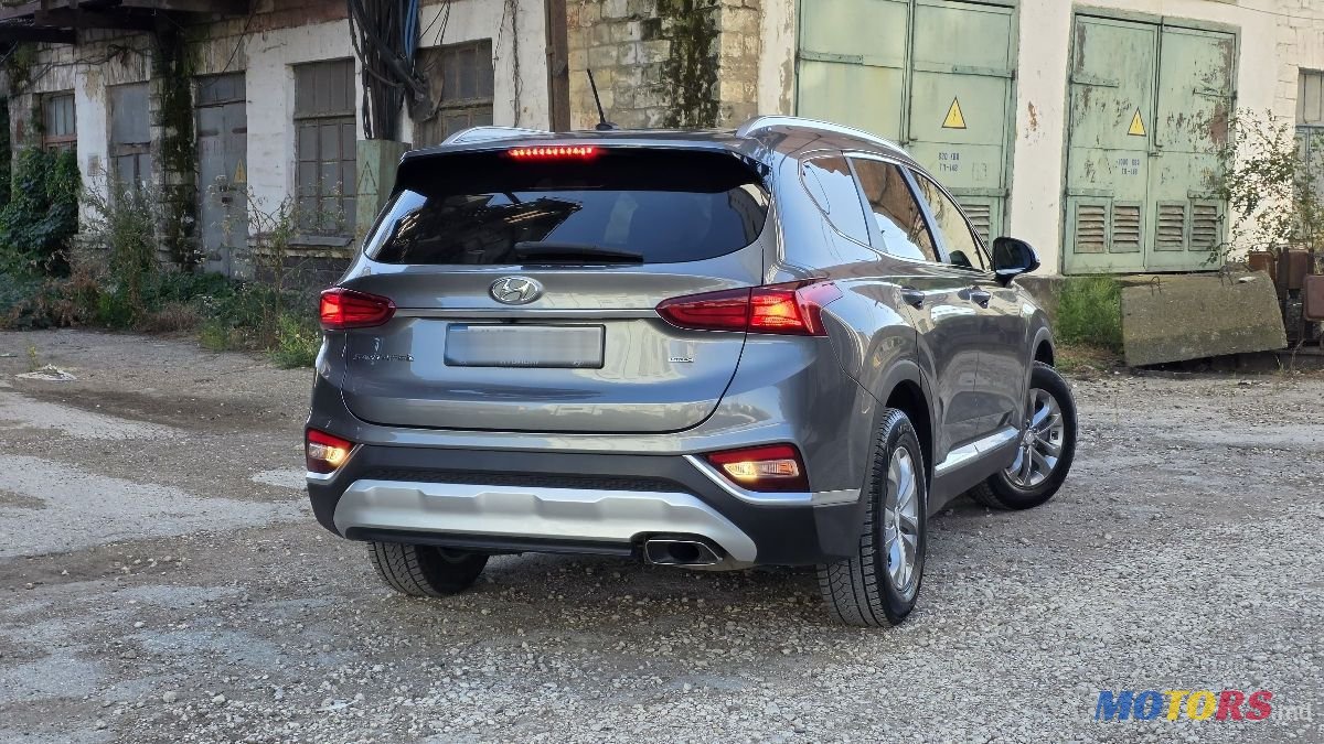 2019' Hyundai Santa Fe photo #6