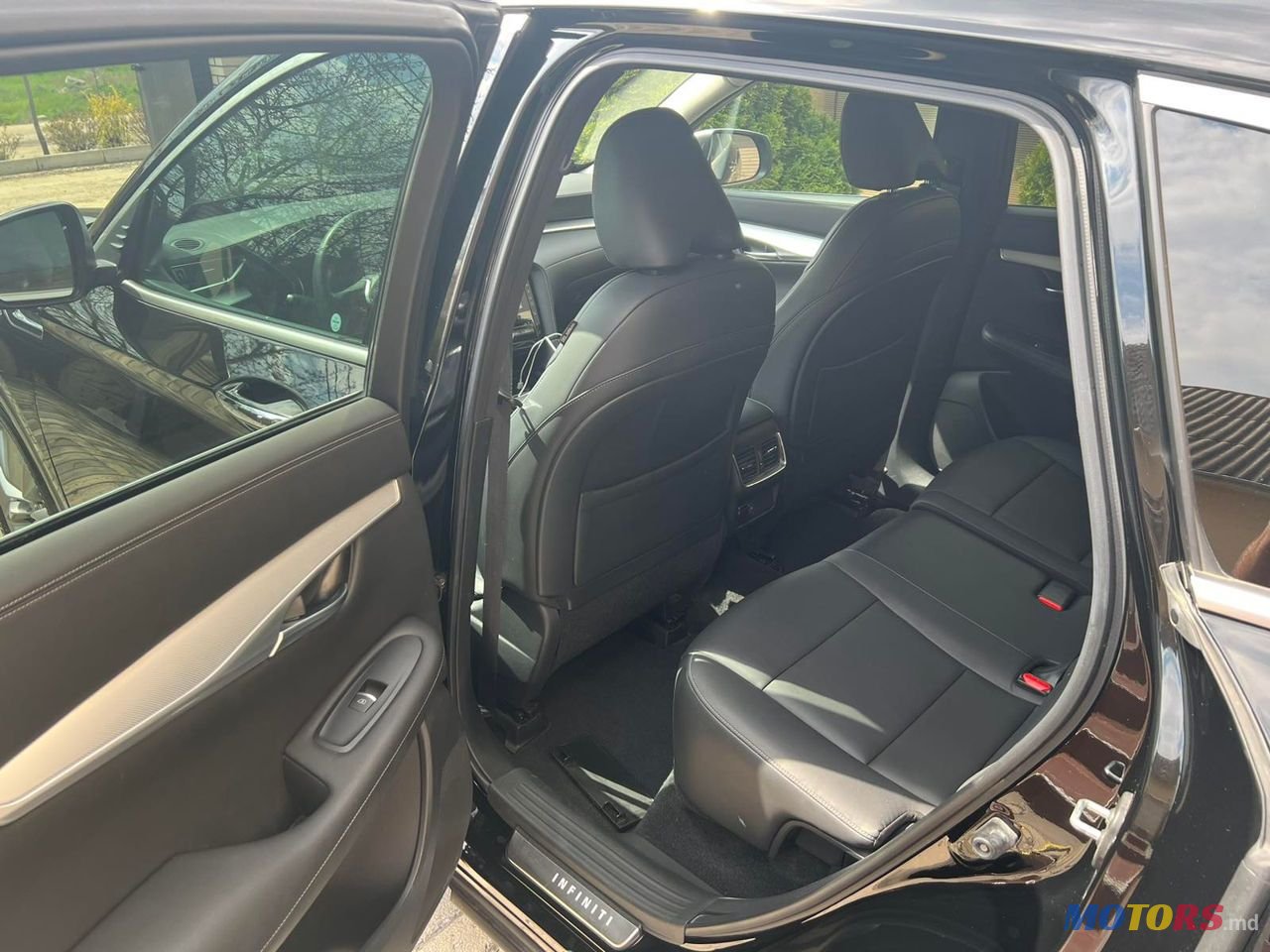 2019' Infiniti QX50 photo #6