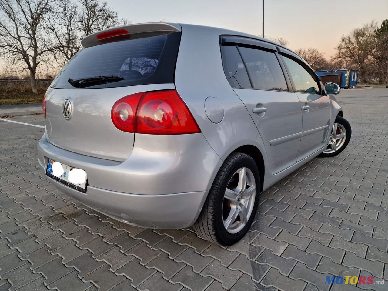 2005' Volkswagen Golf photo #6