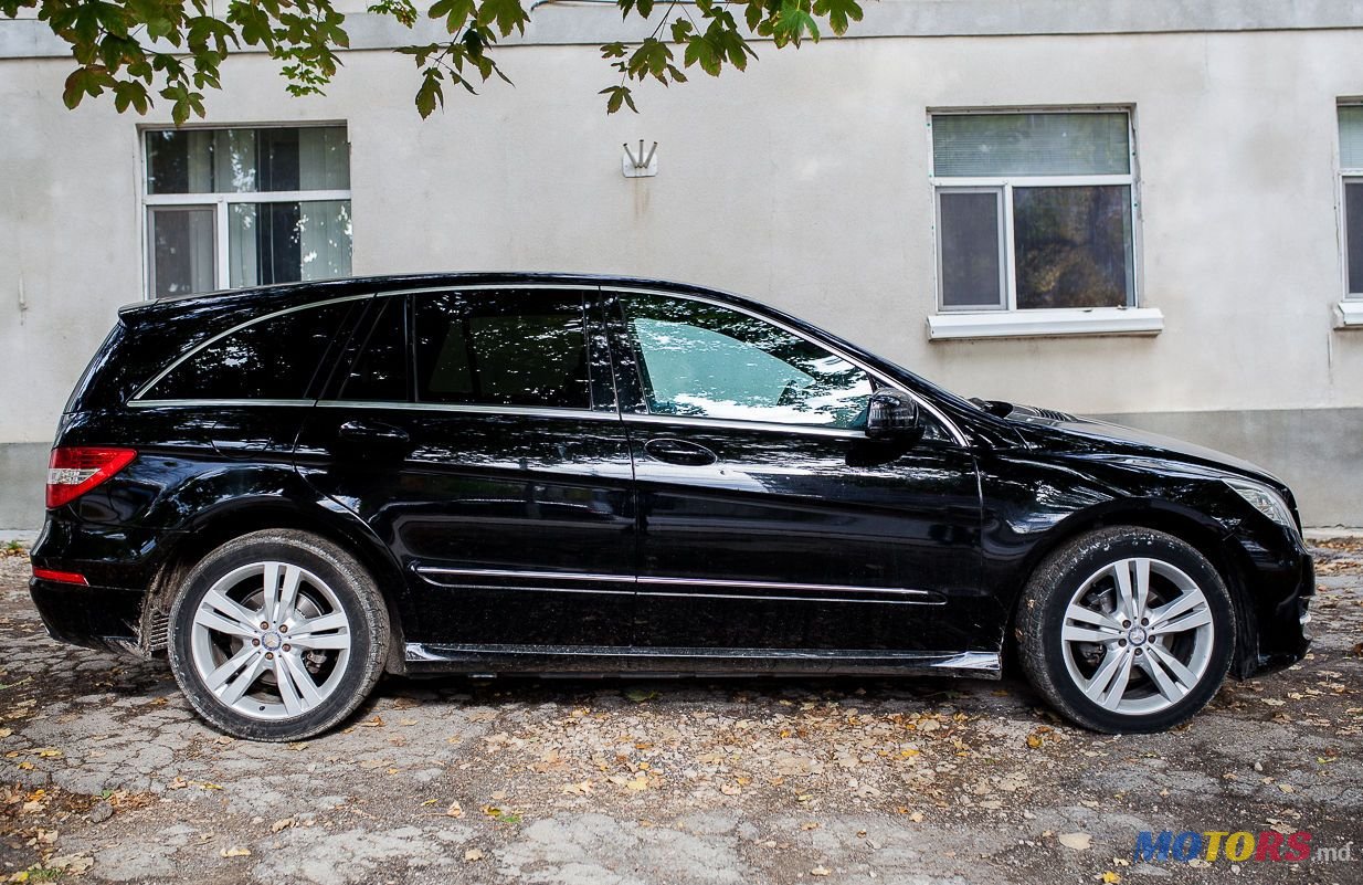 2010' Mercedes-Benz R-Class photo #1