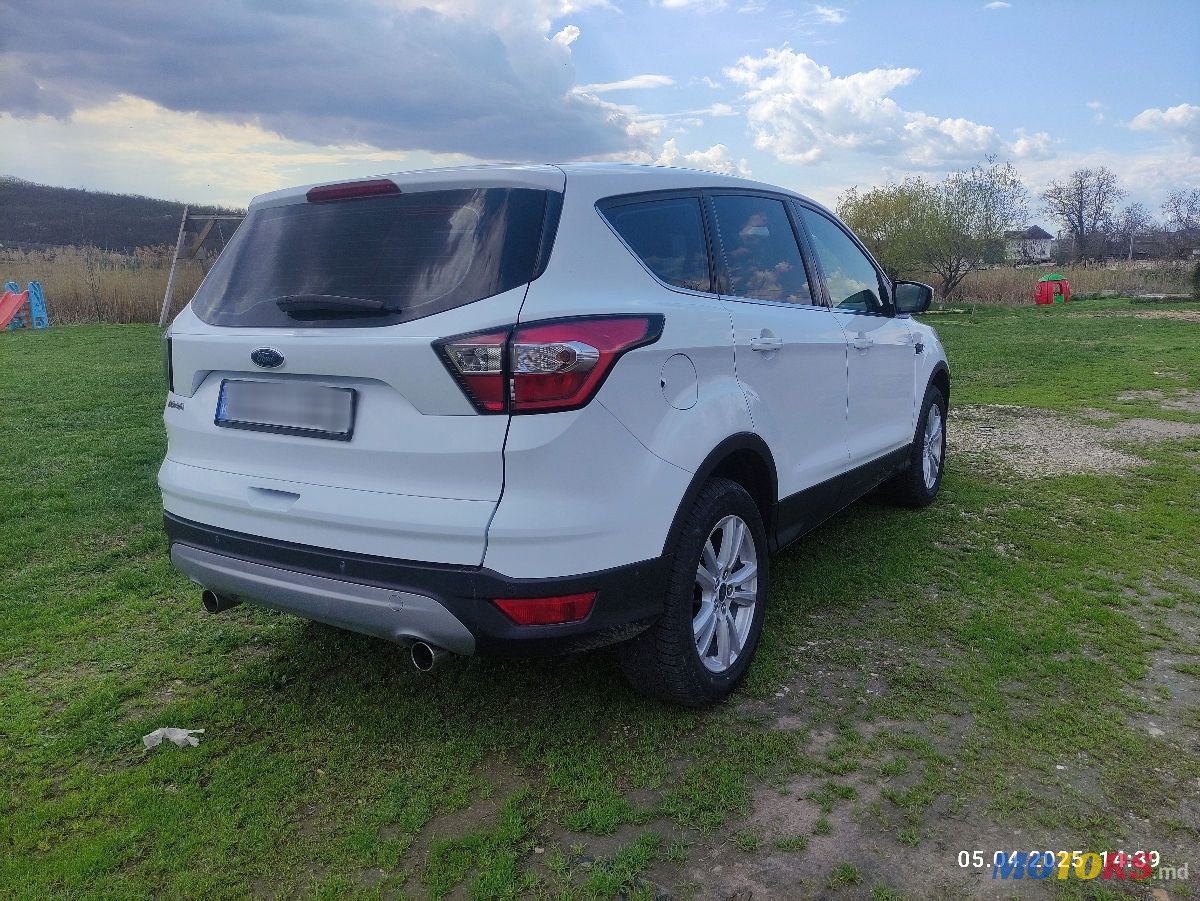 2017' Ford Kuga photo #3