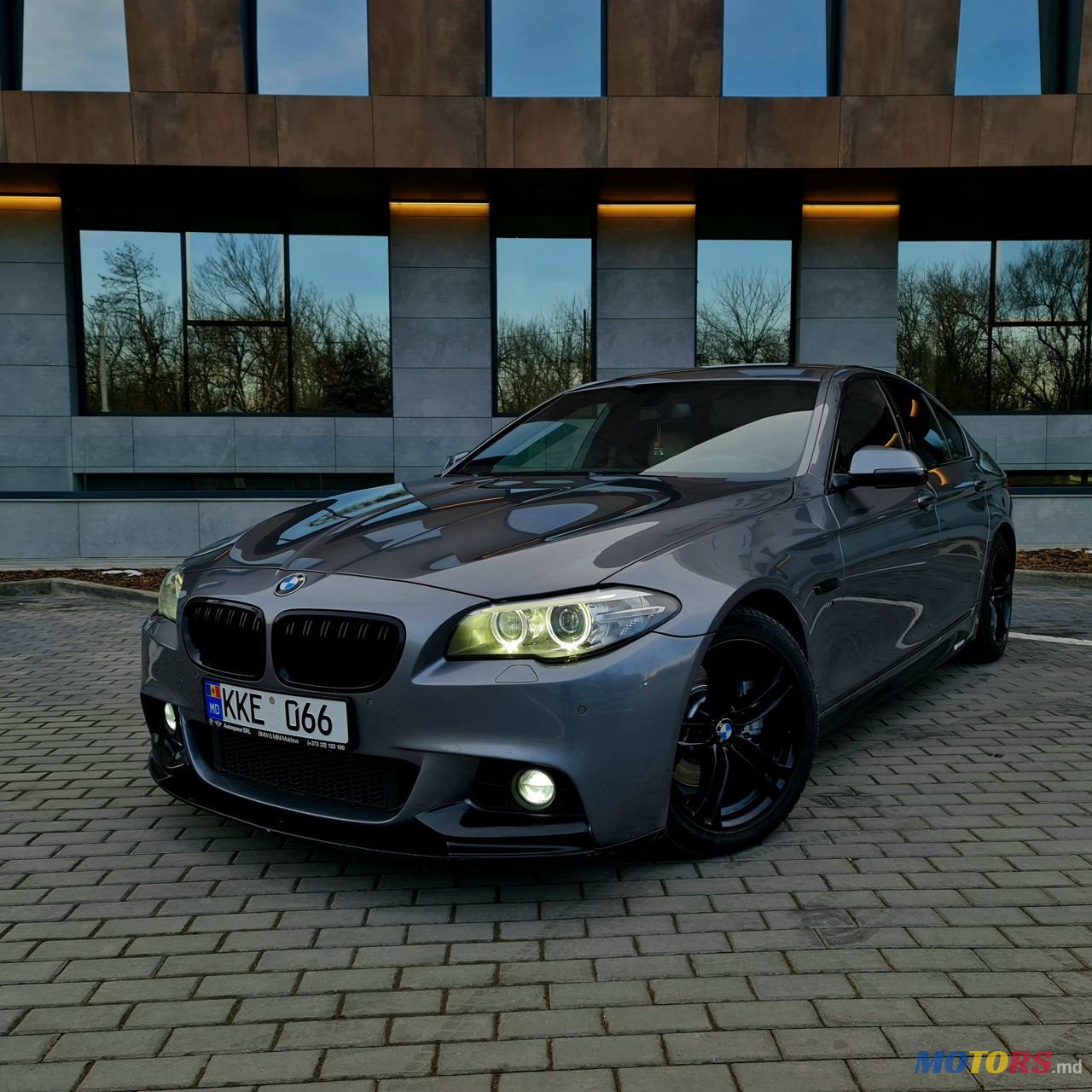 2014' BMW 5 Series photo #2