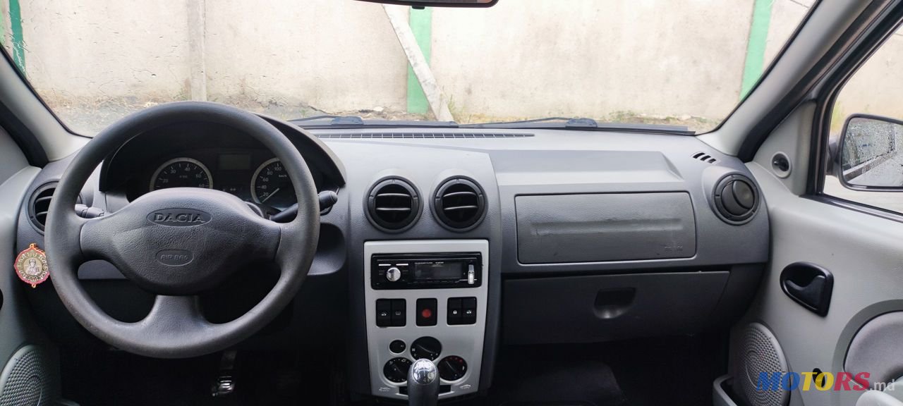 2007' Dacia Logan photo #6