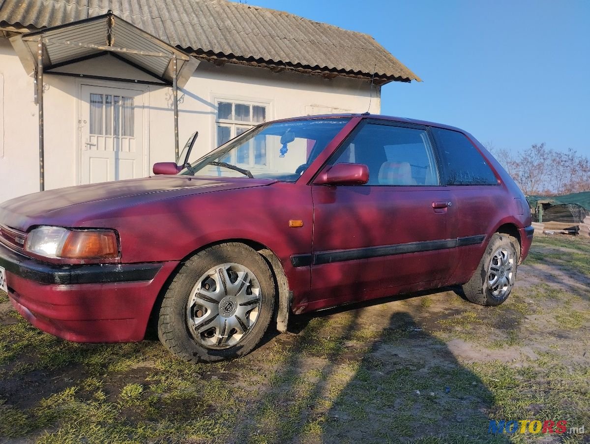 1993' Mazda 323 photo #3
