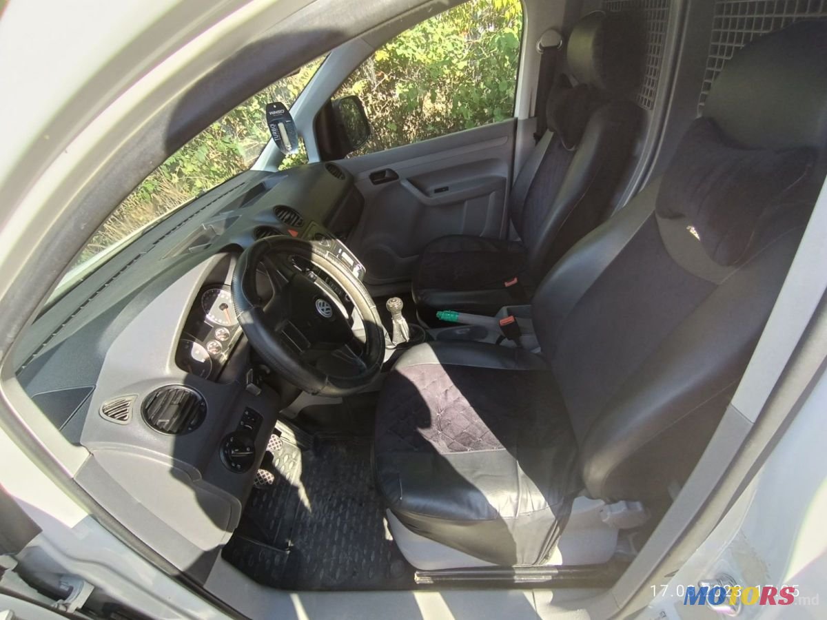 2007' Volkswagen Caddy photo #3