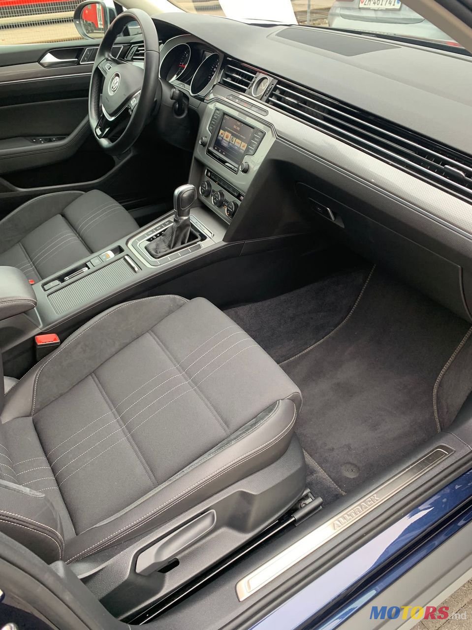 2016' Volkswagen Passat photo #4