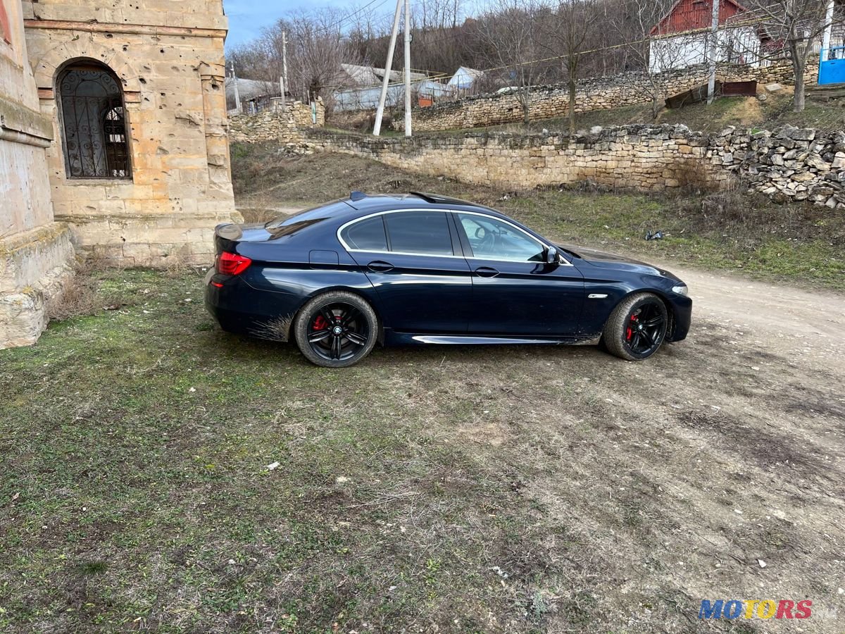 2010' BMW 5 Series photo #4