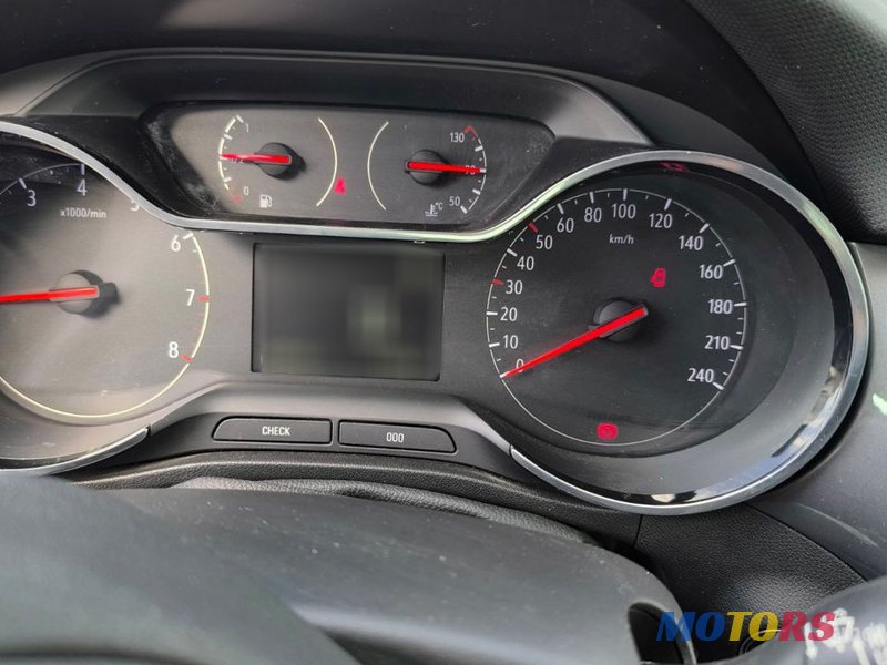 2022' Opel Crossland X photo #5
