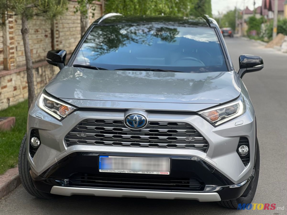 2020' Toyota RAV4 photo #1